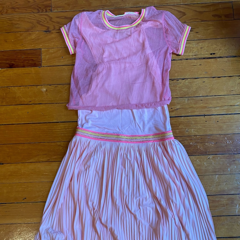 Pink sleeveless dress with detachable mesh shirt